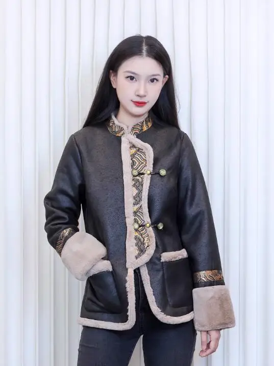 Китайския Тибетски женски есенно-зимния топ с плюшени и удебелени яке в тибетски стил ретро
