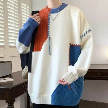 Пуловер с цветни вложки, уютен вязаный мъжки пуловер с приятна фигура, дебел пуловер с кръгло деколте и контраст за зимата за мъже